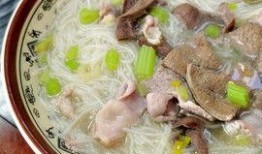 食品爆料猪杂汤怎么做视频,家常美味，营养满分